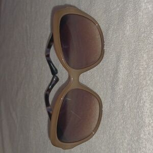 Oscar de la Renta Oversized Round Sunglasses Dandelion & Tortoise)